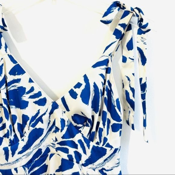 Alexis Womans Dress Small Blue Satin Floral Print Asymmetrical Hem Swing New - Picture 5 of 17